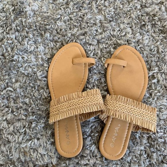 ANNA || Wicker Cream Tan Big Toe Slip On summer sandals - Picture 2 of 5